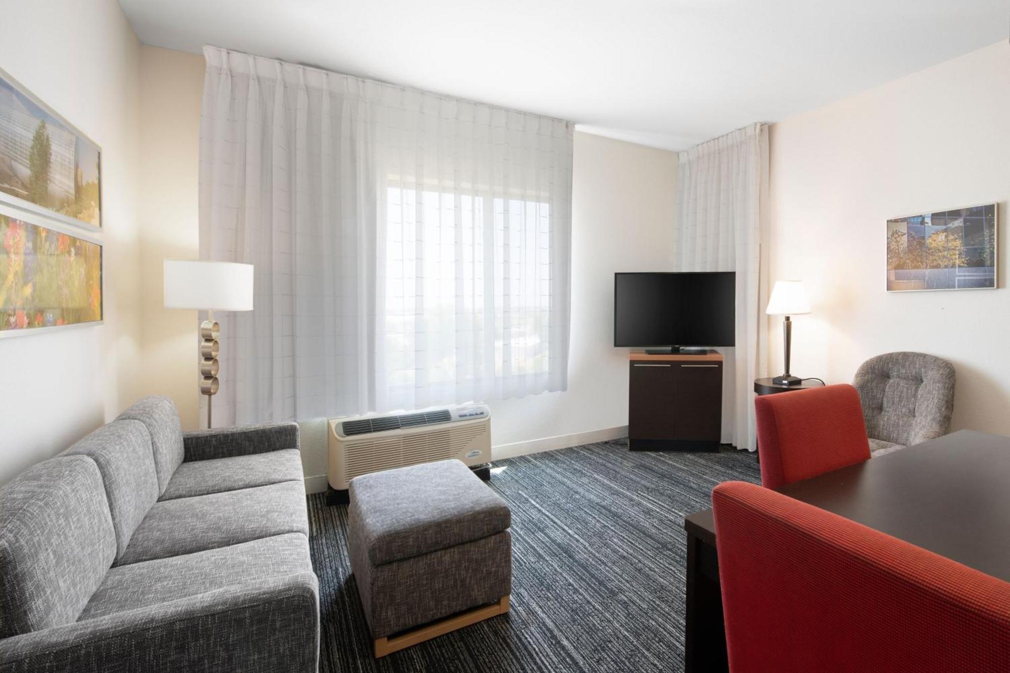 Towneplace Suites Oklahoma City Airport Buitenkant foto