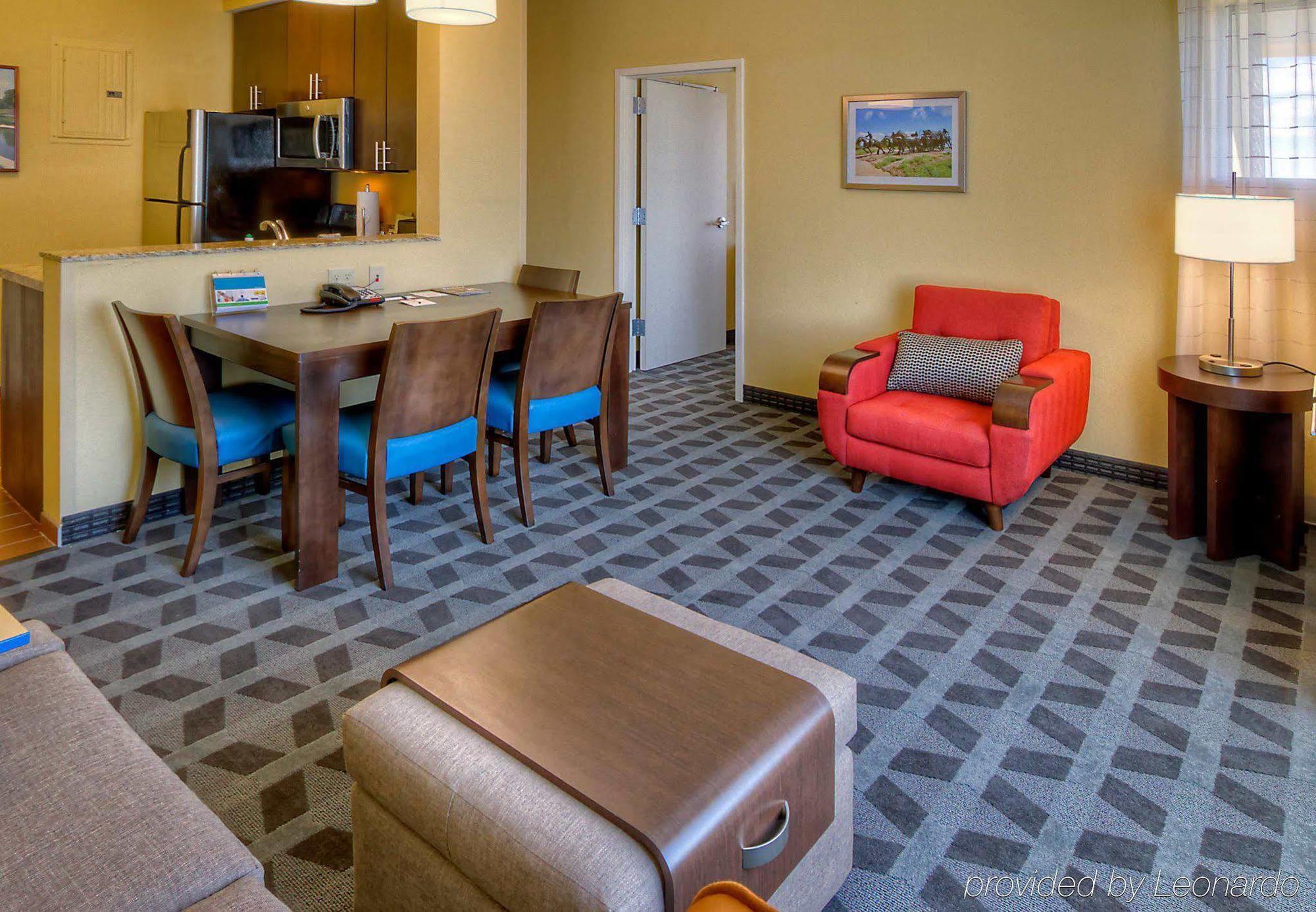 Towneplace Suites Oklahoma City Airport Buitenkant foto